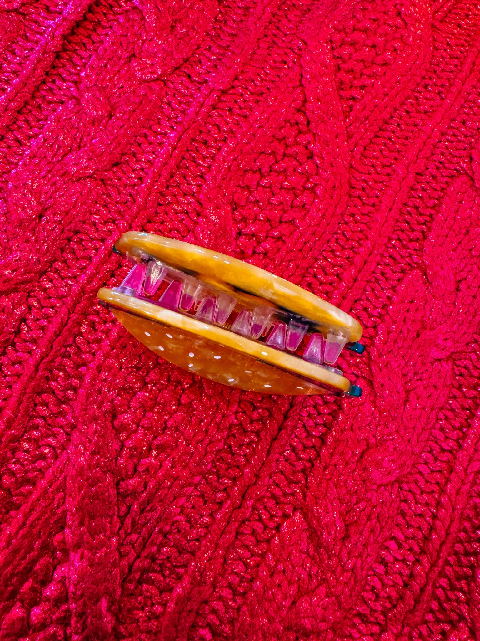 HAMBURGER HAIR CLIP