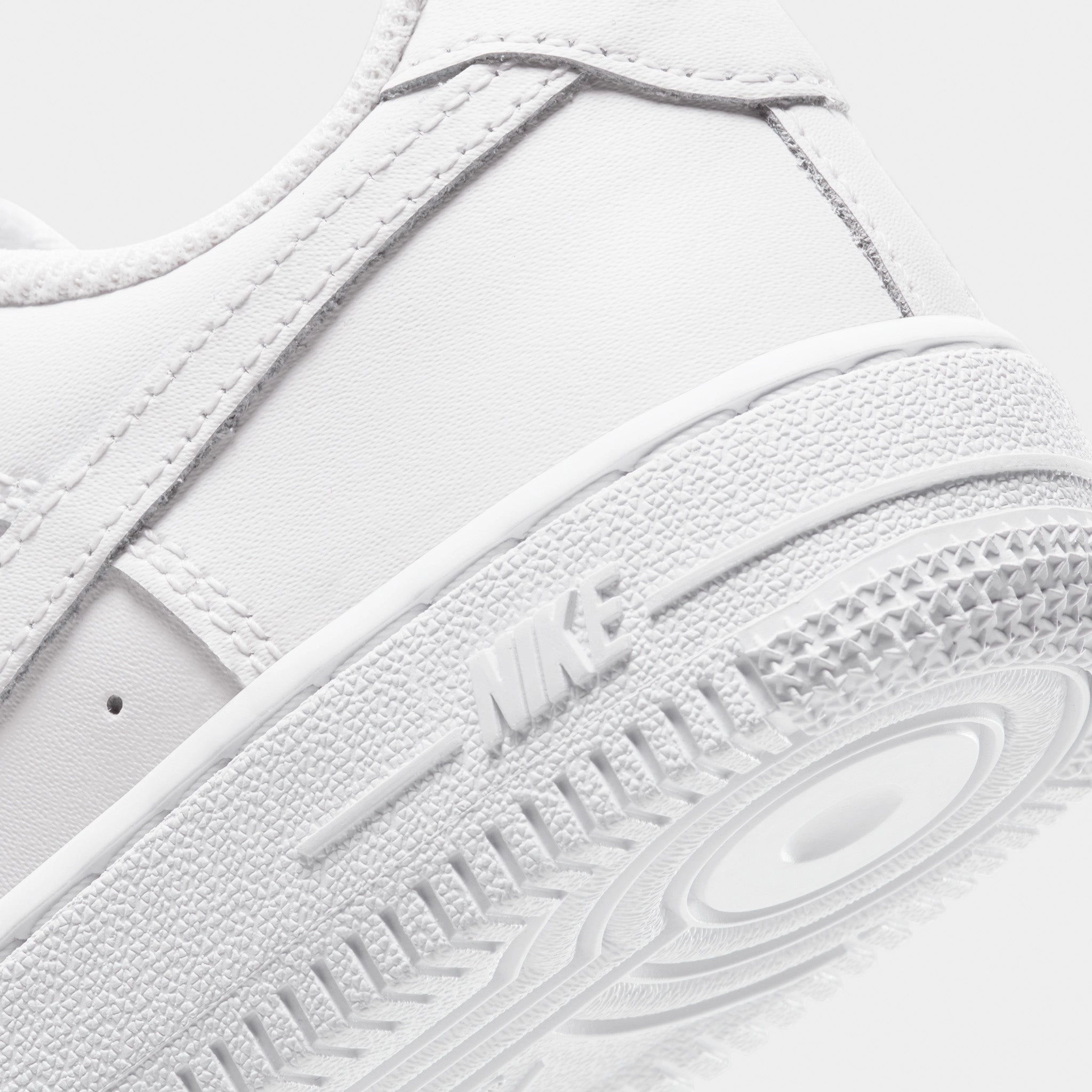 Nike Air Force 1 LE PS White / White