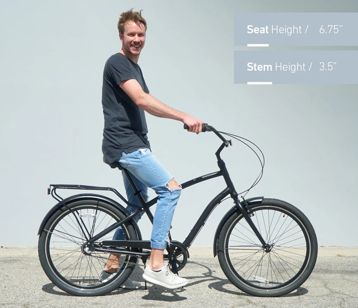 sixthreezero EVRYjourney Deluxe Men's 26" 7 Speed Hybrid Cruiser Bicycle w/ Integrated Lock, Basket, Light