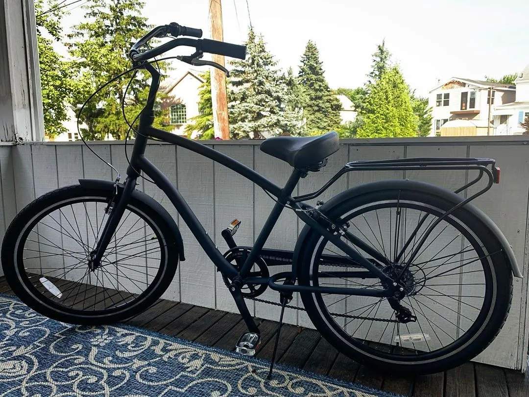 sixthreezero EVRYjourney Deluxe Men's 26" 7 Speed Hybrid Cruiser Bicycle w/ Integrated Lock, Basket, Light