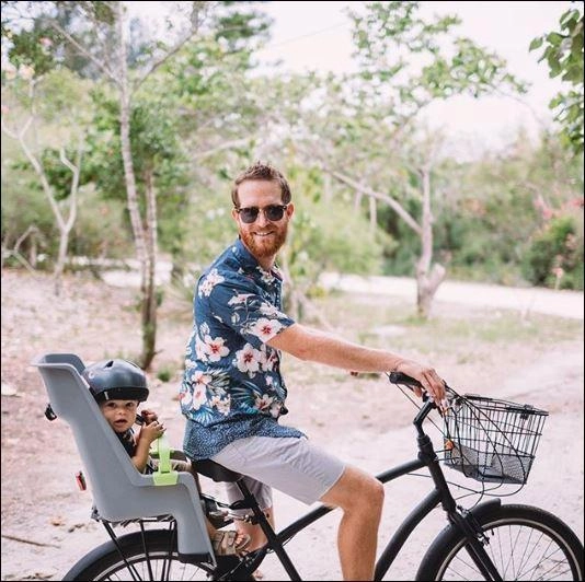 sixthreezero EVRYjourney Men's w/ Integrated Lock 26" 7-Speed Sport Hybrid Cruiser Bicycle