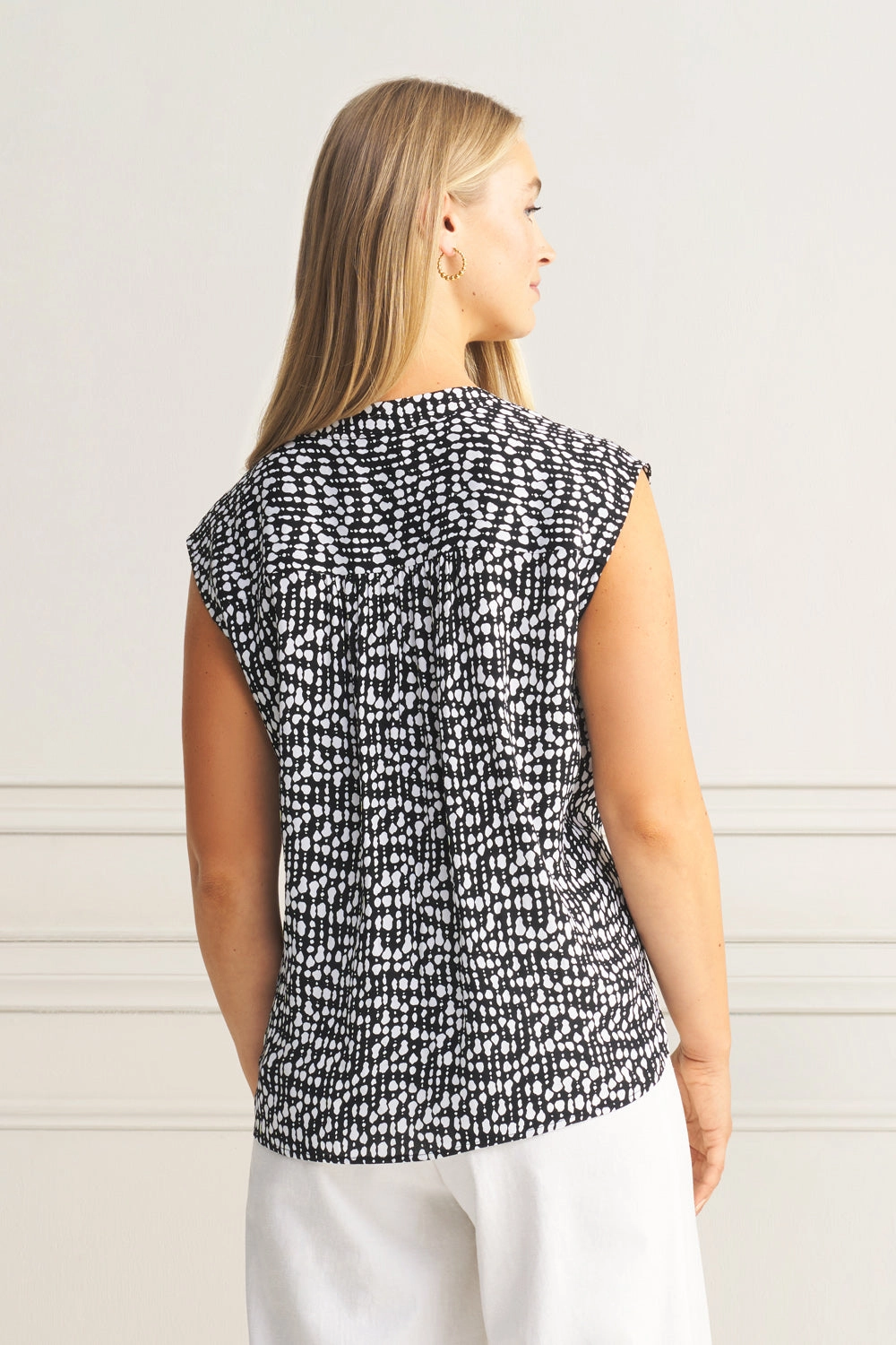 V-Neck Crepe Top - Broken Spot Print