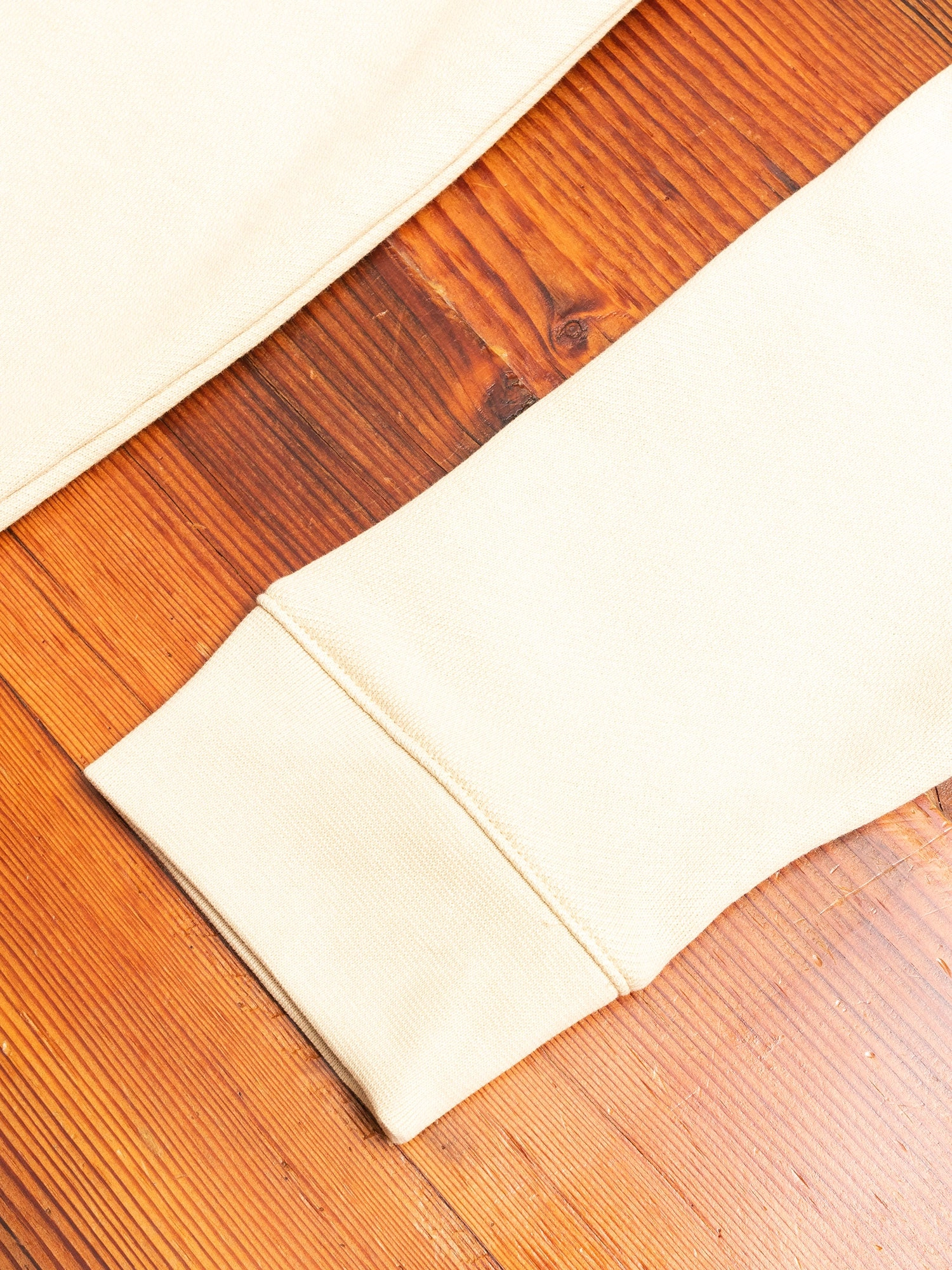 Vagn Crewneck Sweater in Oyster White